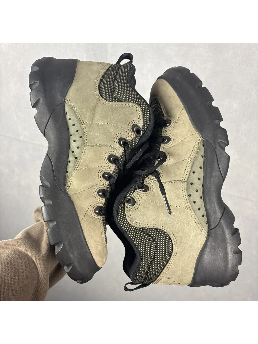 Oakley Software Nail Boots Men’s 8 Crossbones Hiking Outdoors Gorpcore Y2K